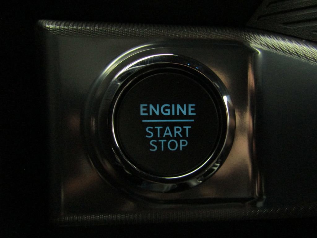 New 2025 Ford F150 Lariat w/ Equipment Group 502A High image 28