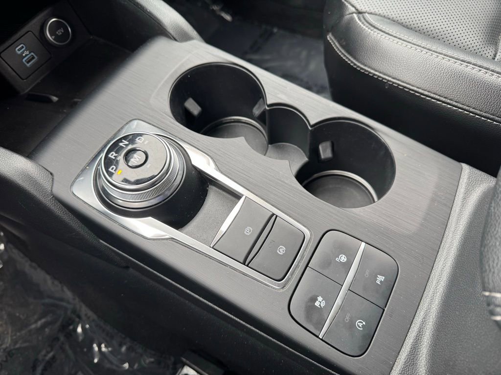 Used 2020 Ford Escape Titanium AWD/4WD image 18