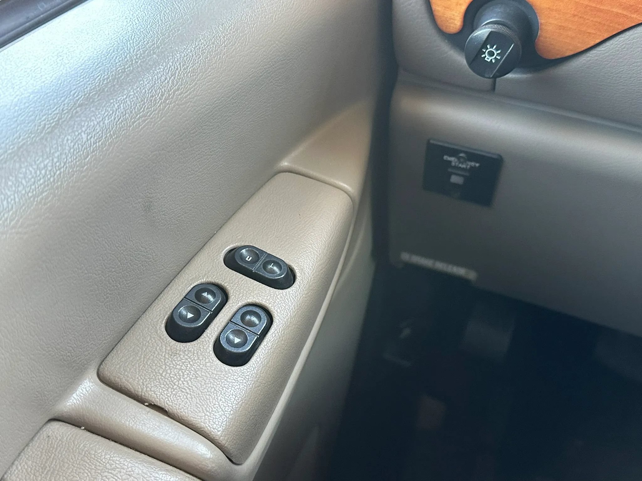 Used 2006 Ford E-450 and Econoline 450 RWD image 31