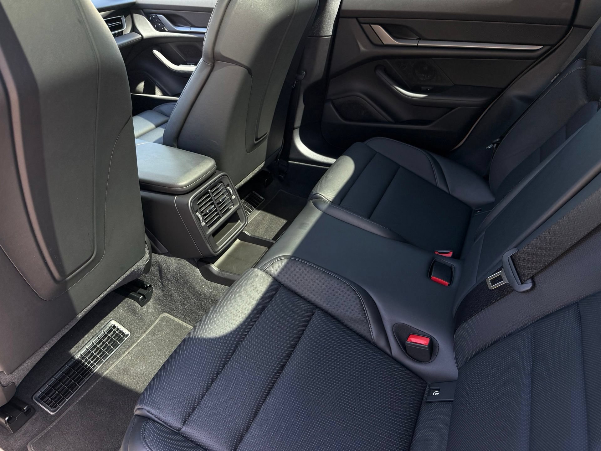 Certified 2023 Porsche Taycan RWD image 31