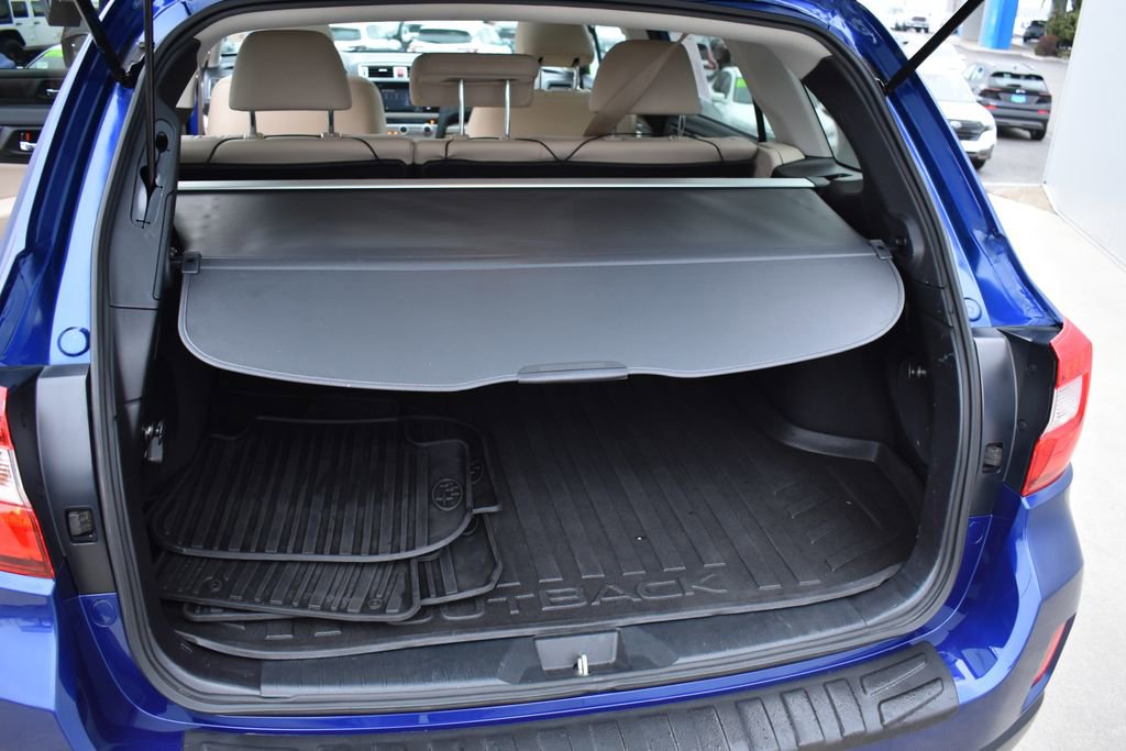 Used 2016 Subaru Outback 3.6R Limited image 26