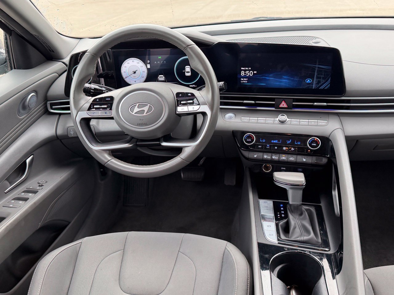 Used 2025 Hyundai Elantra SEL FWD image 11