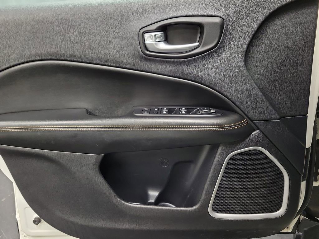 Used 2021 Jeep Compass Limited image 23