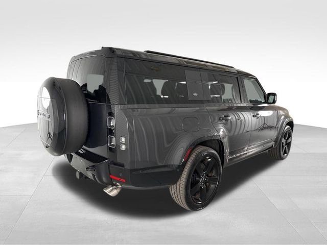 Used 2024 Land Rover Defender 130 V8 image 7