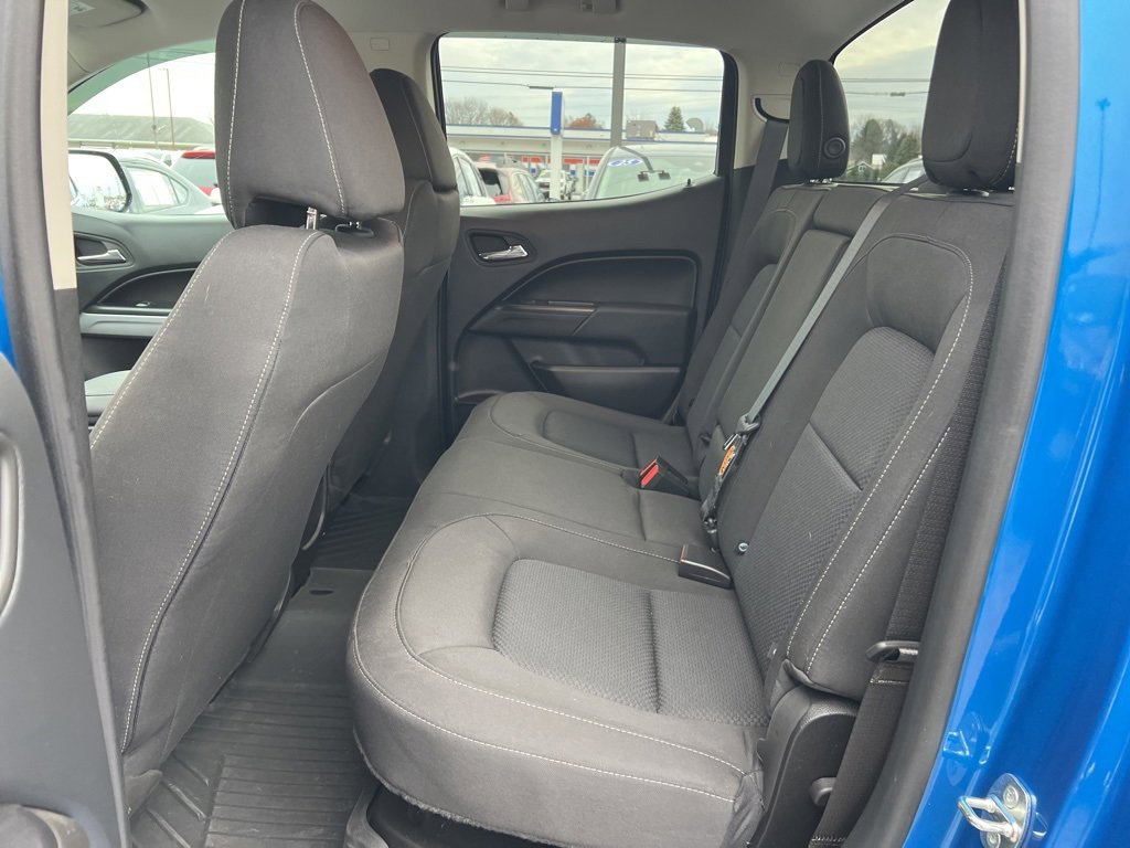 Used 2022 Chevrolet Colorado LT w/ Chrome Appearance Package image 23