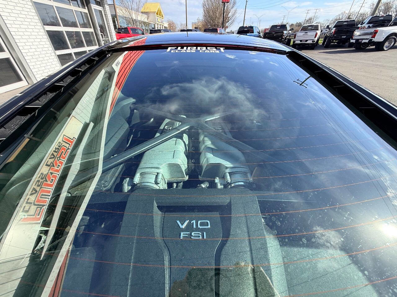 Used 2018 Audi R8 V10 w/ Black Optic Package image 37