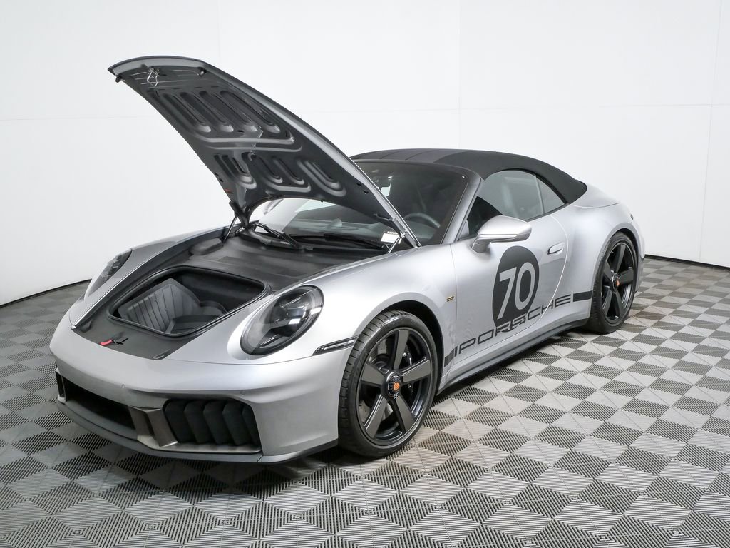 Certified 2026 Porsche 911 Carrera GTS RWD image 39