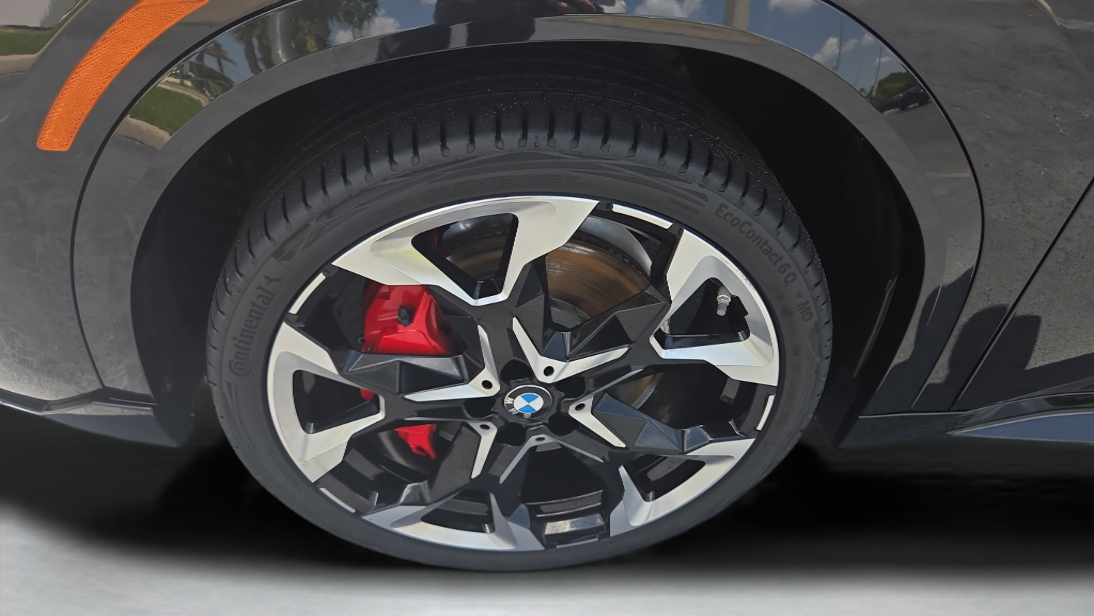 Certified 2025 BMW X2 M35i w/ Premium Package AWD/4WD image 38