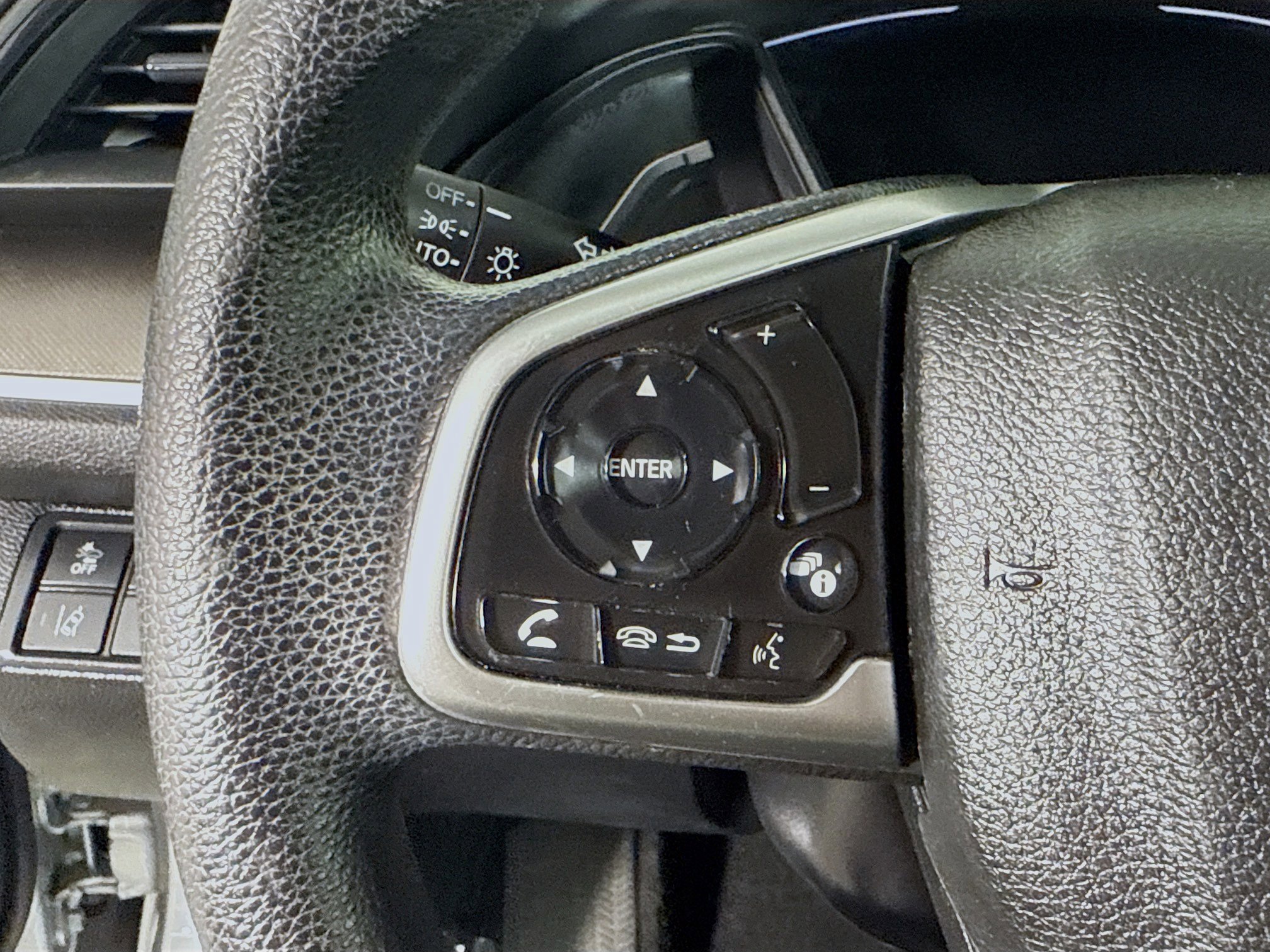 Used 2019 Honda Civic LX image 14