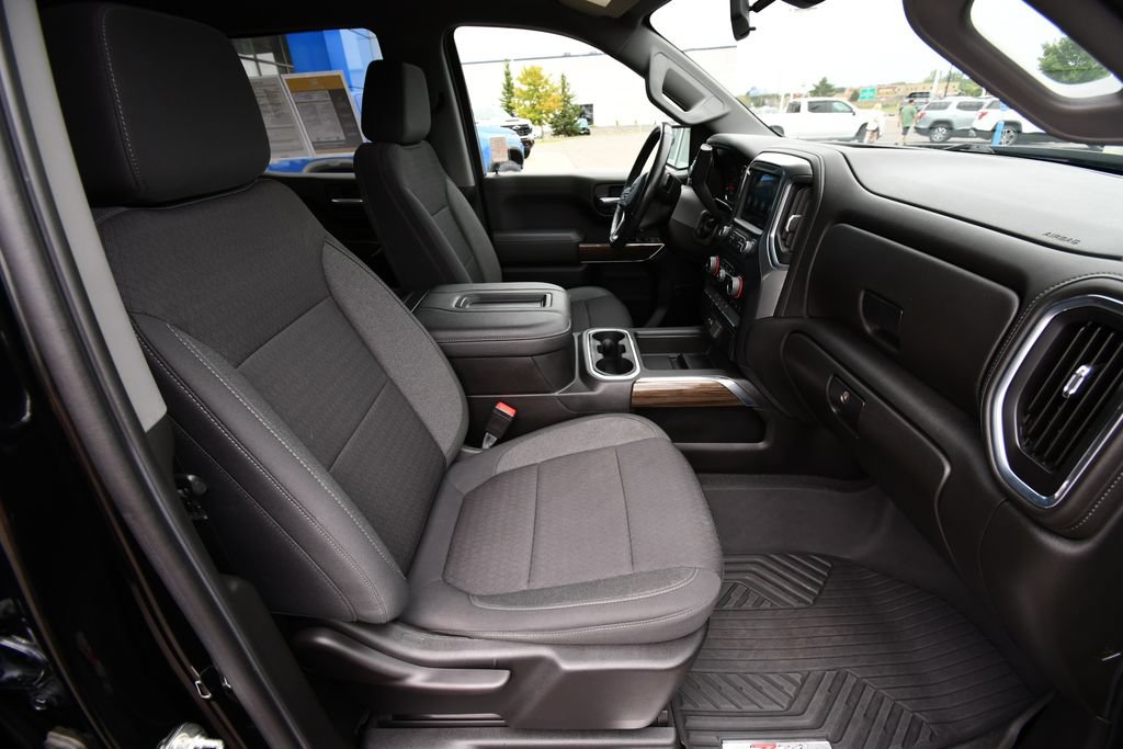 Used 2022 Chevrolet Silverado 1500 LT Trail Boss w/ Bed Protection Package AWD/4WD image 20