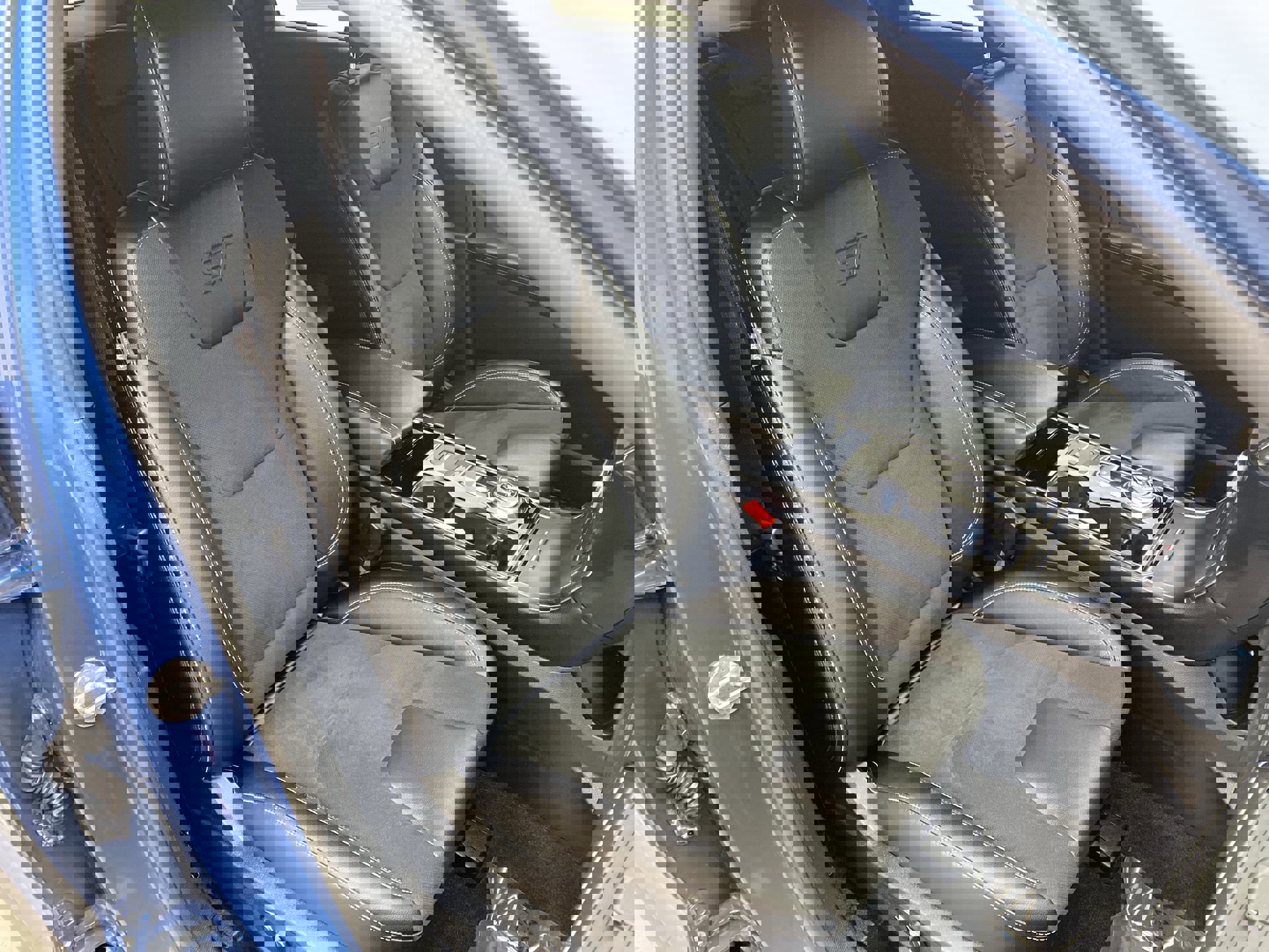 Used 2019 Ford Edge ST w/ Cold Weather Package image 19