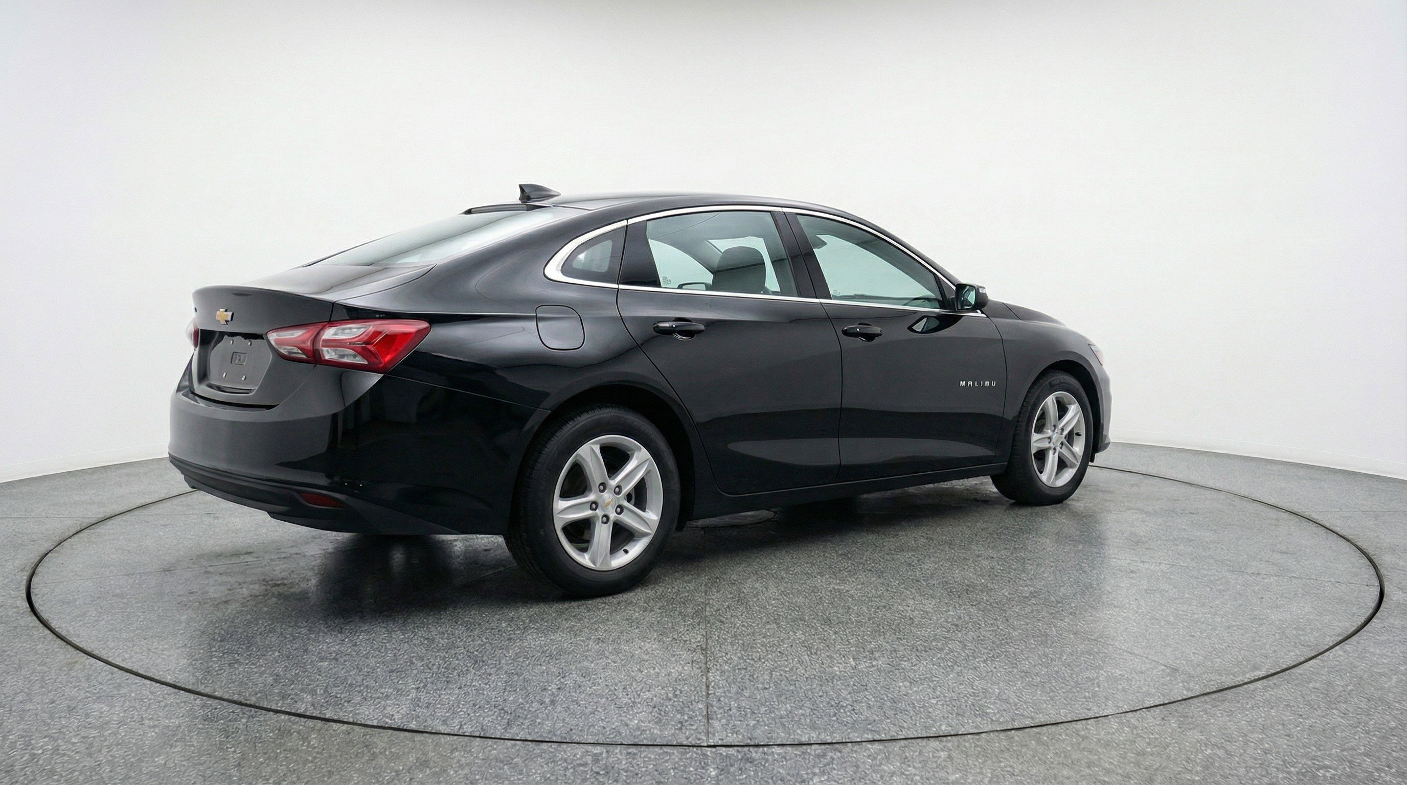 Used 2024 Chevrolet Malibu LT image 9