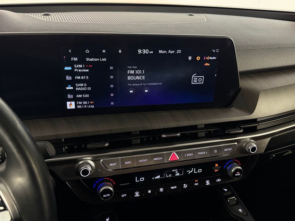 Used 2024 Kia Telluride EX w/ EX Captain's Chair Package FWD image 19