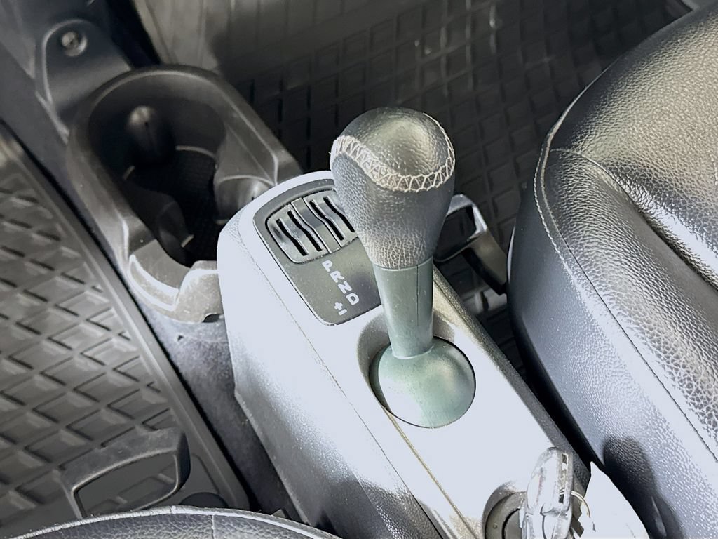 Used 2014 smart fortwo pure RWD image 13