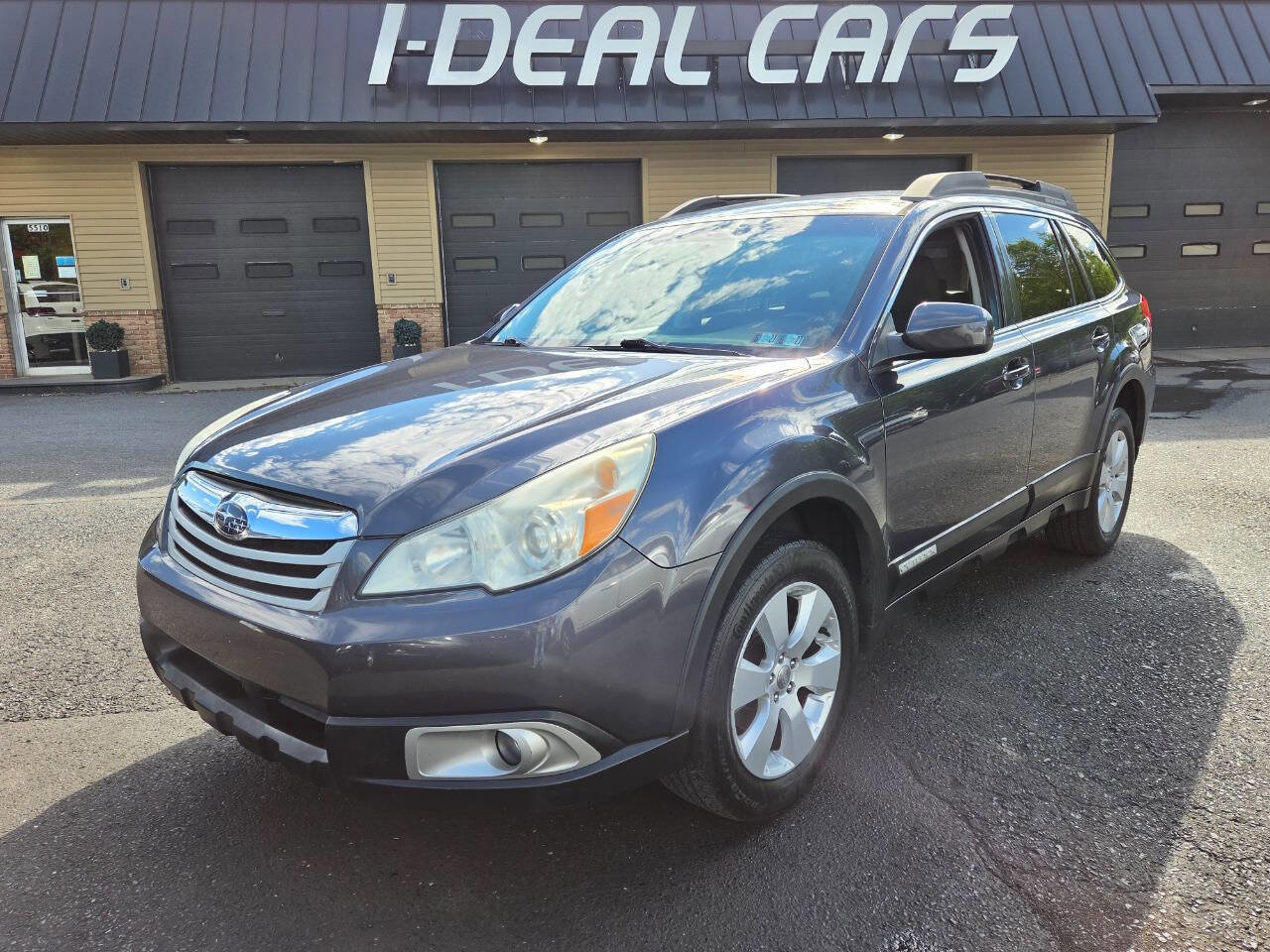 Used 2010 Subaru Outback 2.5i Premium AWD/4WD image 41