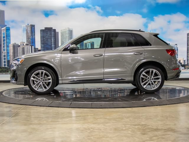 Used 2022 Audi Q3 2.0T Premium Plus w/ Premium Plus Package AWD/4WD image 6