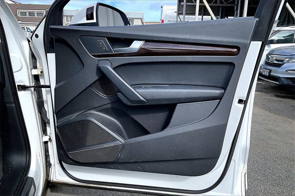 Used 2018 Audi Q5 2.0T Premium Plus w/ Premium Plus Package image 19