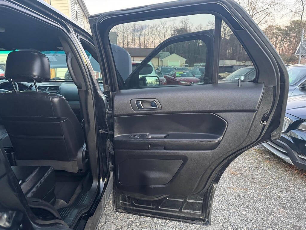 Used 2016 Ford Explorer Police Interceptor Utility AWD image 32