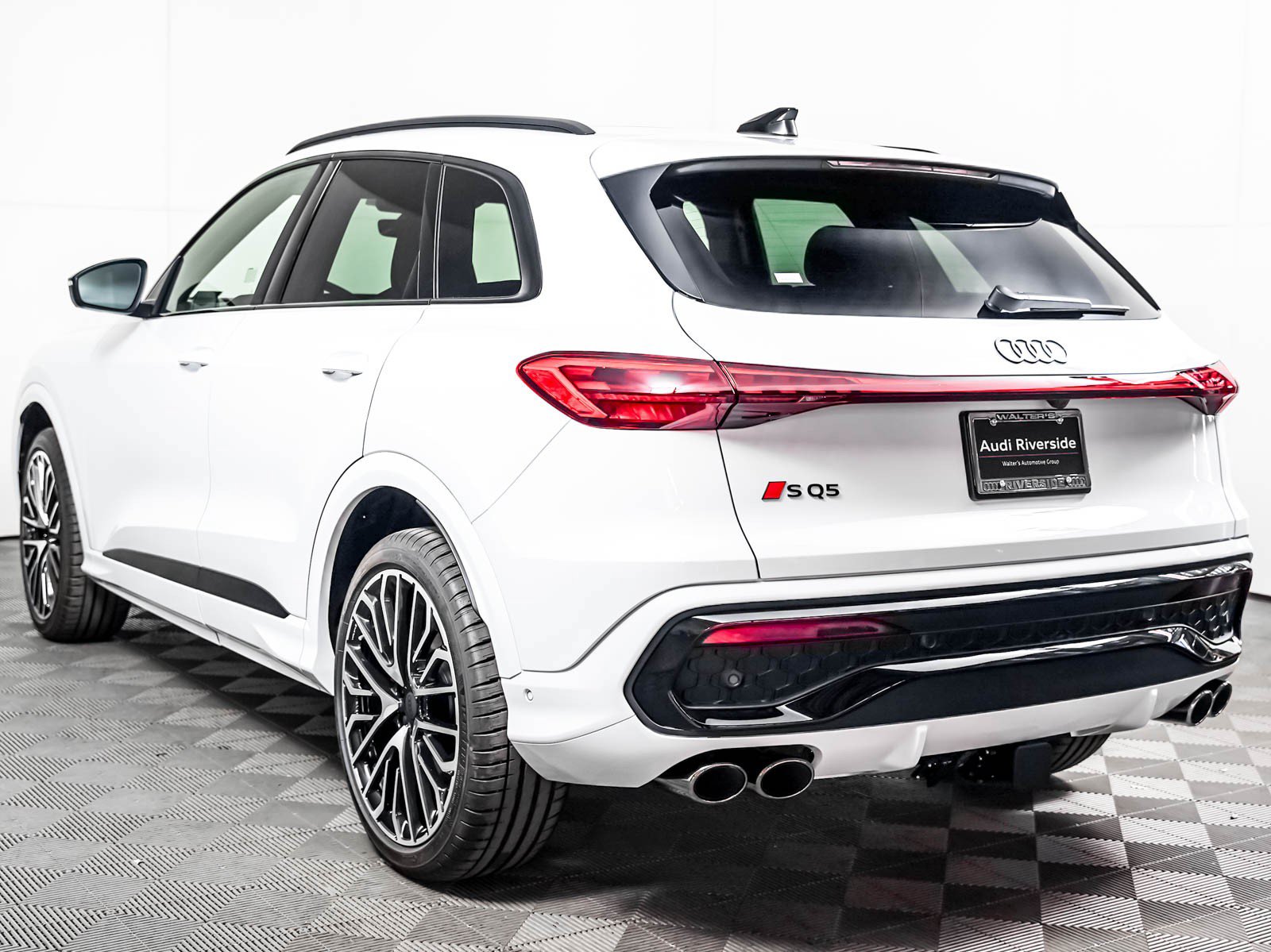 New 2026 Audi SQ5 Premium Plus AWD/4WD image 2