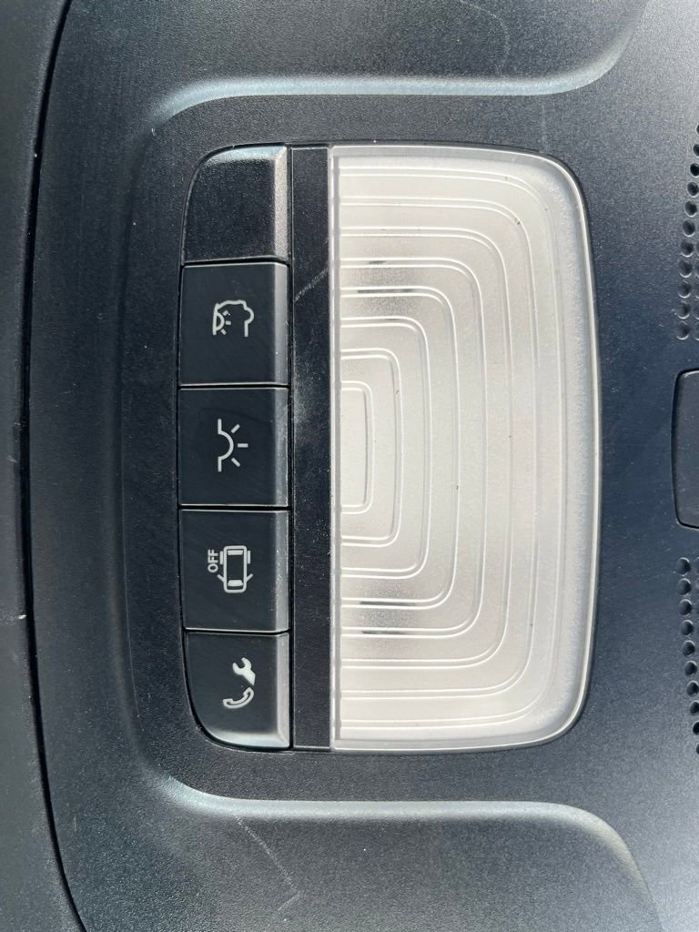 Used 2019 Mercedes-Benz Sprinter 144 image 21