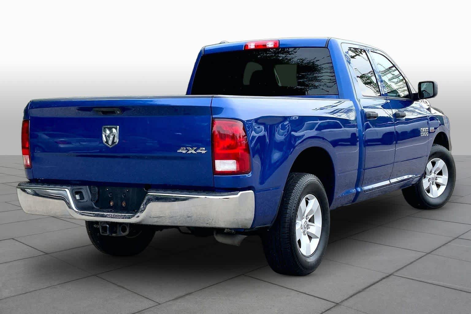 Used 2018 RAM 1500 ST w/ SXT Appearance Group AWD/4WD image 13