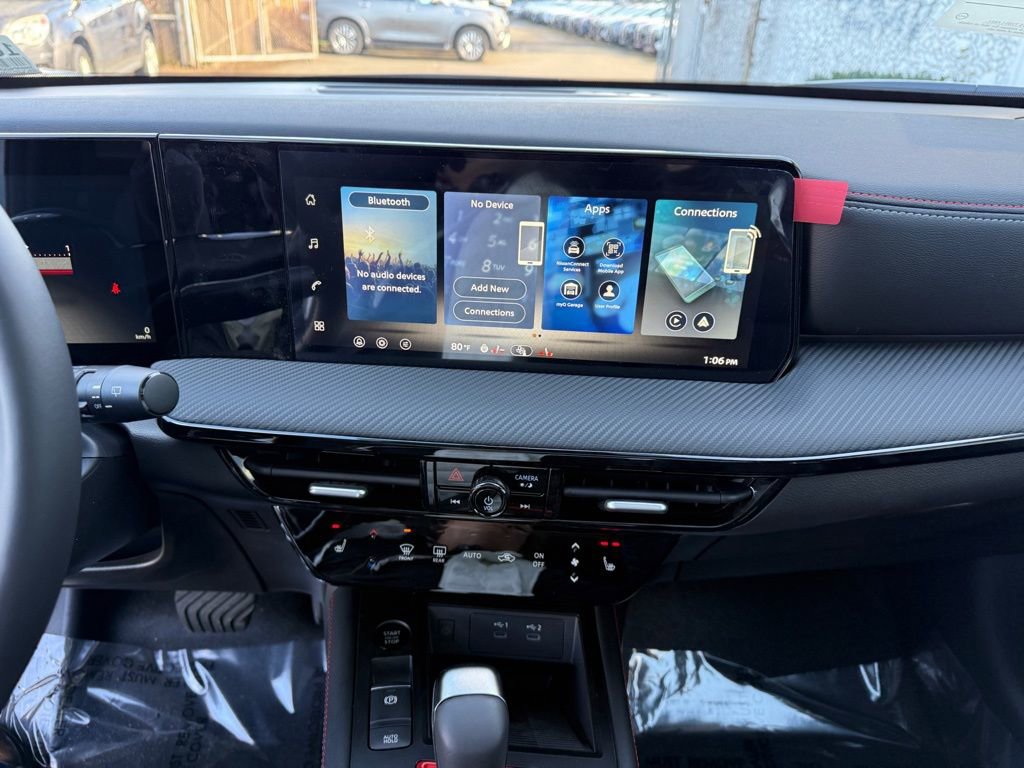 New 2026 Nissan Kicks SR w/ SR Premium Package image 23