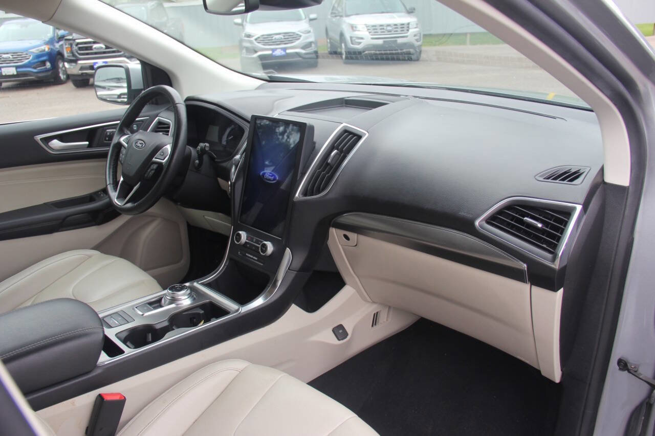 Certified 2022 Ford Edge Titanium image 22