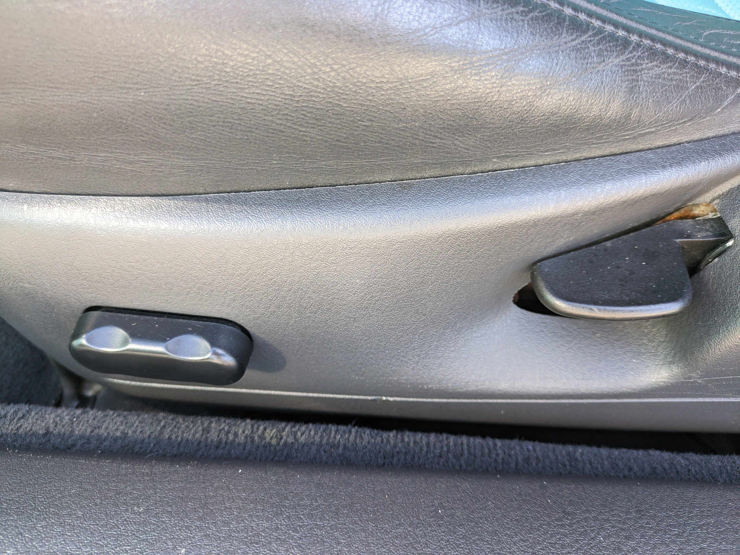 Used 2002 Ford Thunderbird RWD image 21
