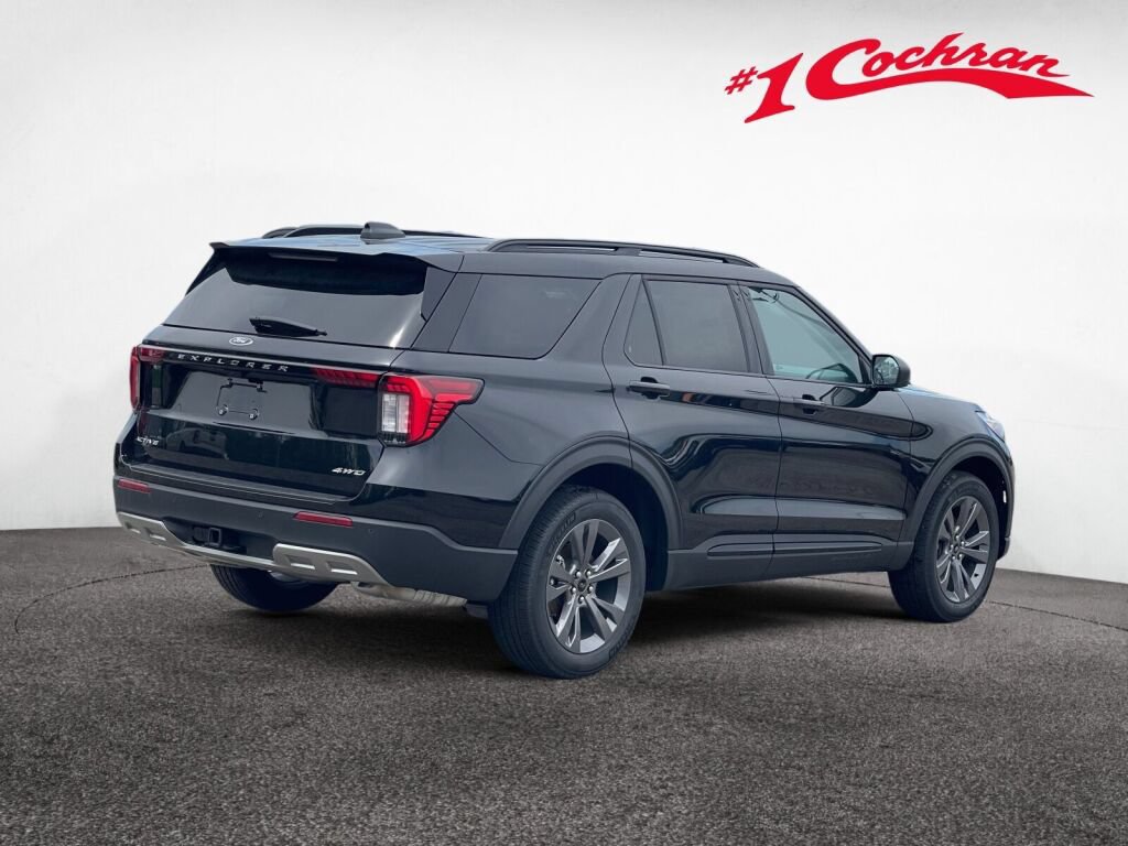 New 2026 Ford Explorer Active w/ Active Comfort Package AWD/4WD image 5