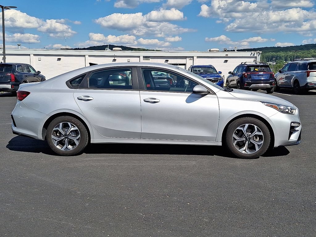 Used 2020 Kia Forte LXS FWD image 7