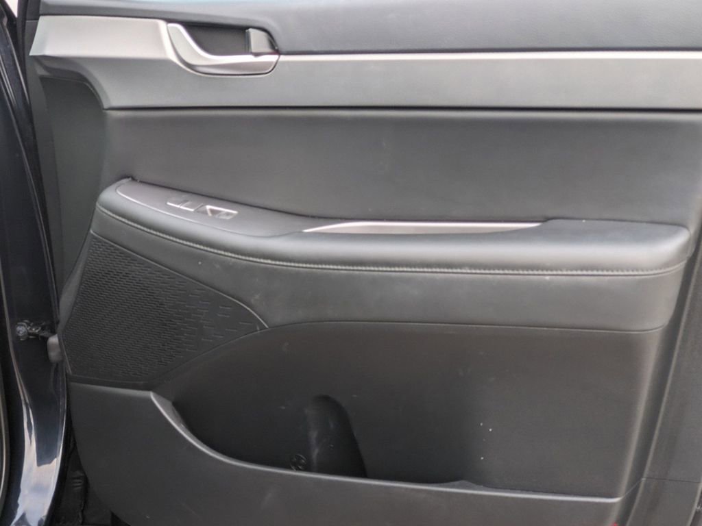 Used 2022 Hyundai Palisade SEL w/ 8P Bench Seat Package image 11