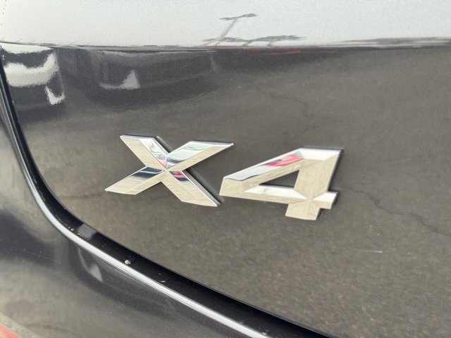 Used 2023 BMW X4 xDrive30i image 9