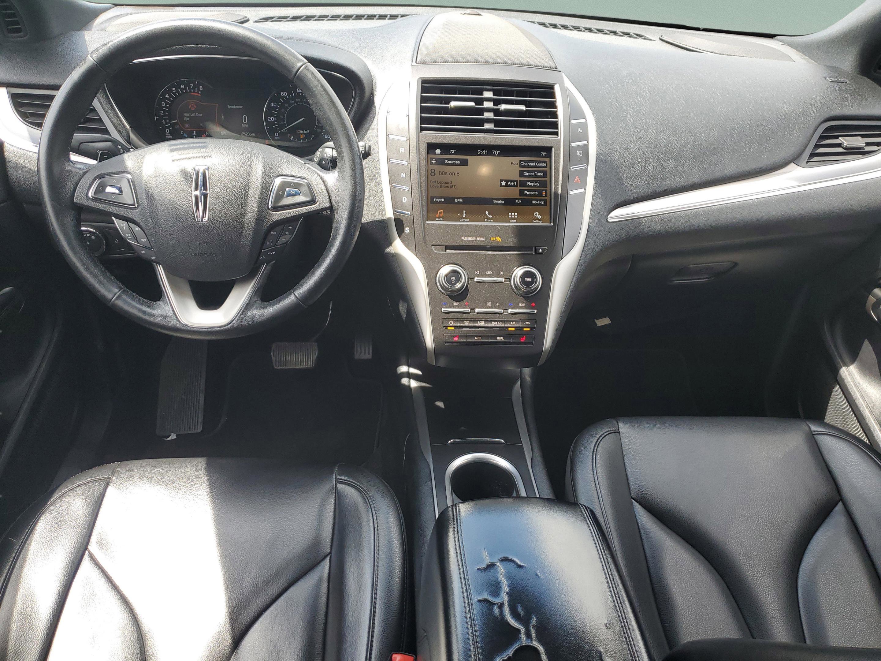 Used 2019 Lincoln MKC Premiere FWD image 12