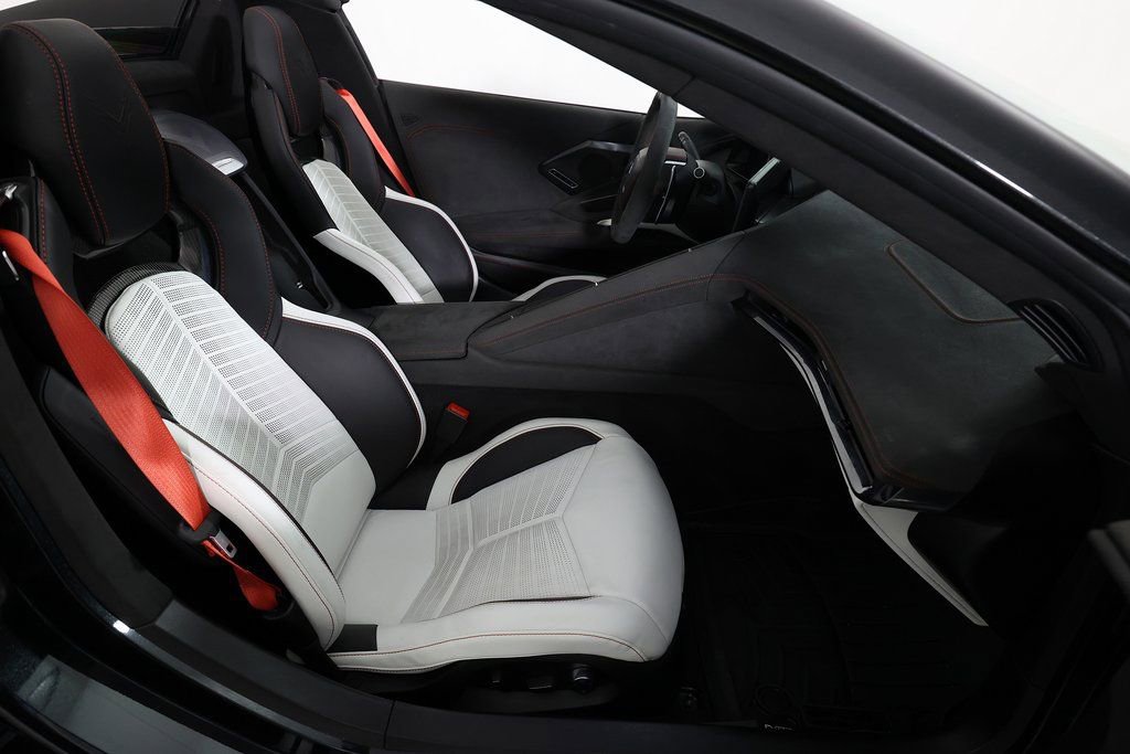 Used 2023 Chevrolet Corvette Stingray Premium Conv w/ Z51 Performance Package image 12