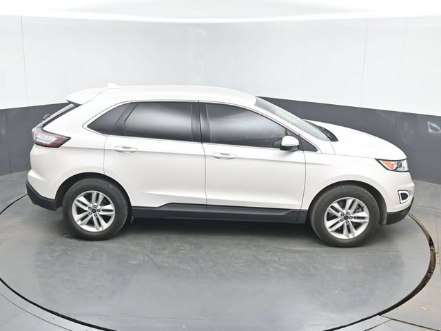 Used 2017 Ford Edge SEL w/ Equipment Group 201A AWD/4WD image 28