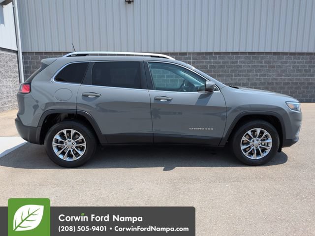 Used 2020 Jeep Cherokee Latitude Plus w/ Cold Weather Group AWD/4WD image 2