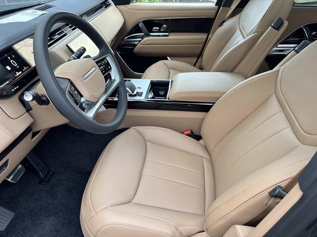 New 2026 Land Rover Range Rover Long Wheelbase SE AWD/4WD image 23
