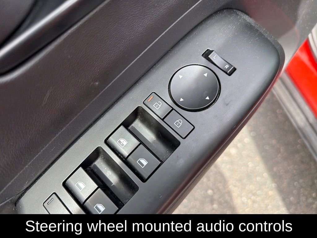 Used 2025 Hyundai Kona SEL image 12