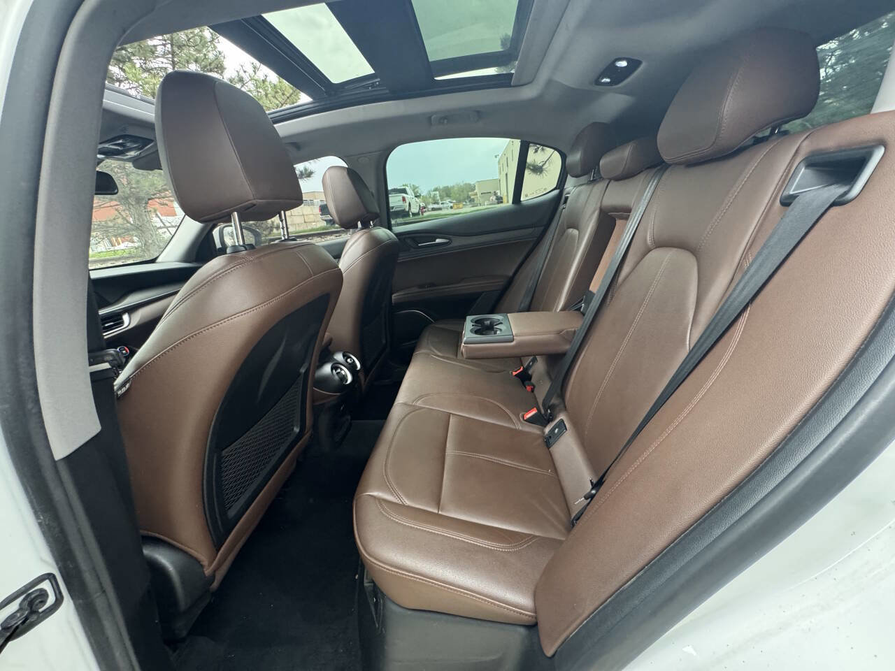 Used 2021 Alfa Romeo Stelvio Ti AWD/4WD image 16