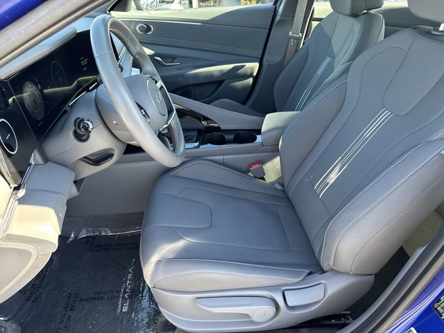 Certified 2025 Hyundai Elantra SEL image 9
