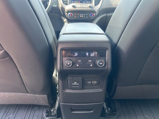 Used 2023 GMC Acadia AT4 w/ Technology Package AWD/4WD image 20