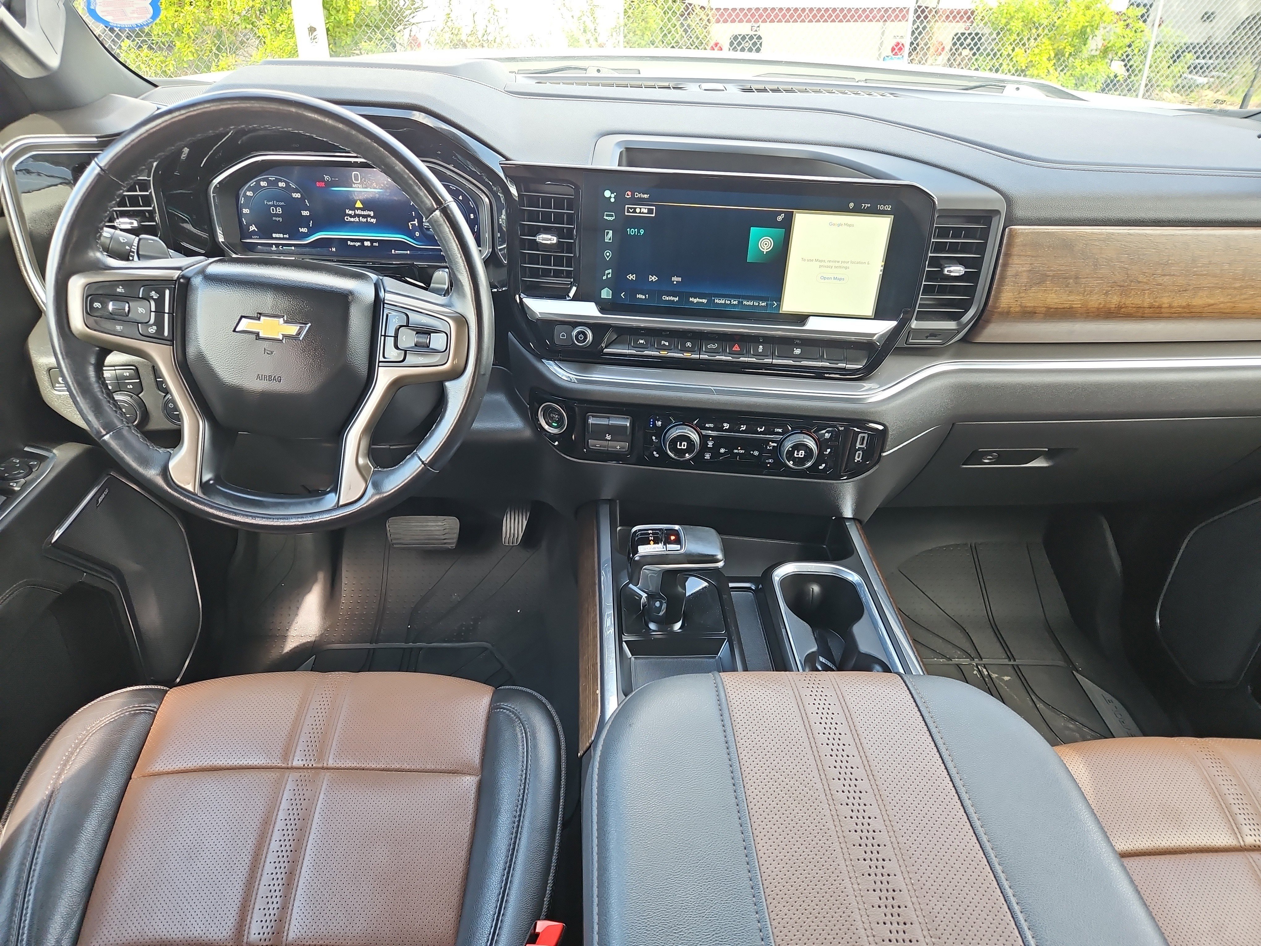 Used 2023 Chevrolet Silverado 1500 High Country w/ High Country Premium Package AWD/4WD image 8