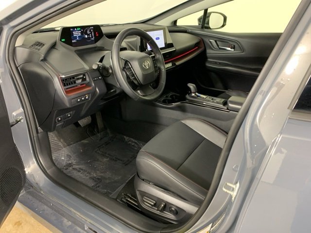 Used 2024 Toyota Prius Prime image 30