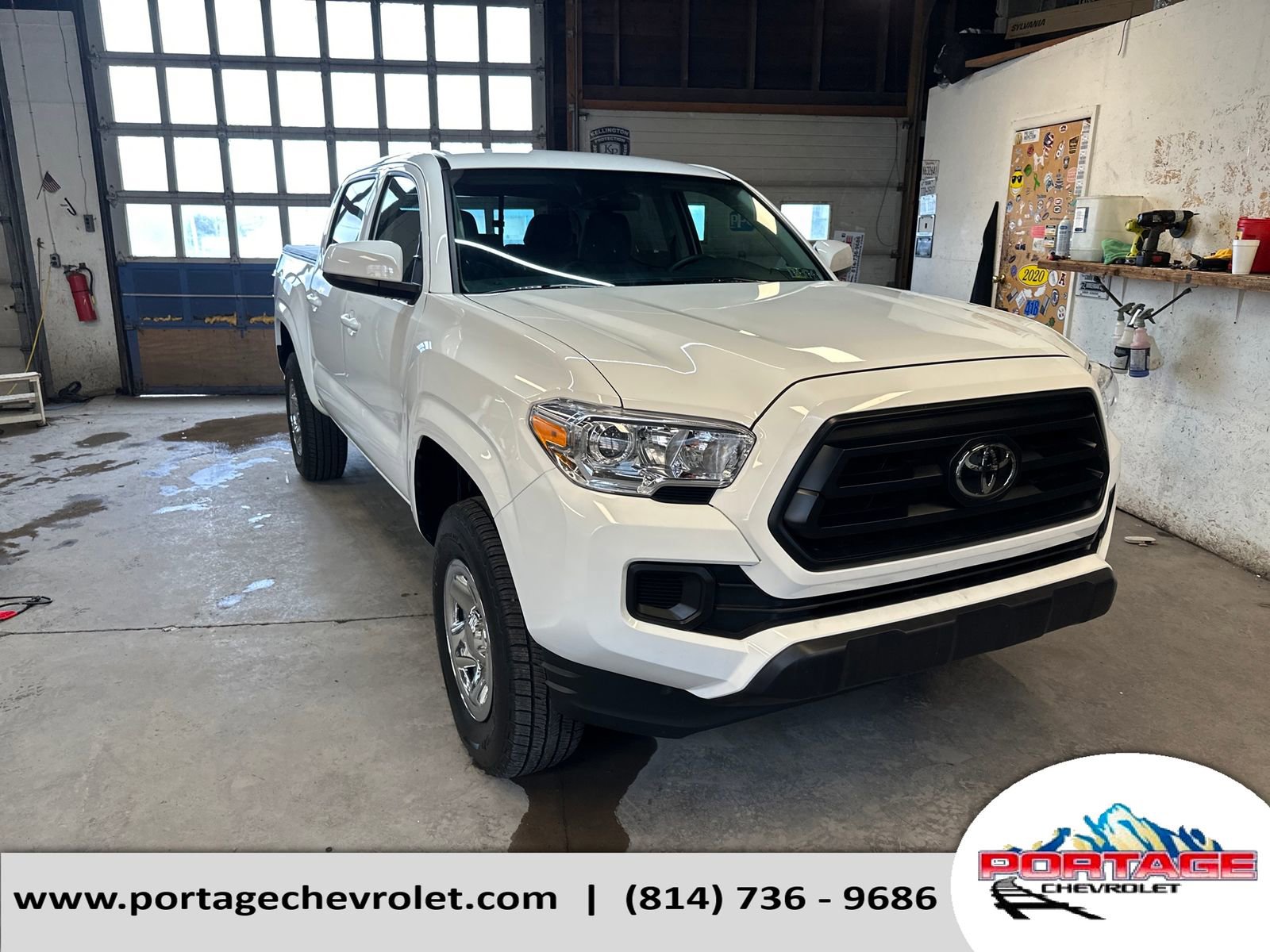 Used 2022 Toyota Tacoma SR AWD/4WD image 8