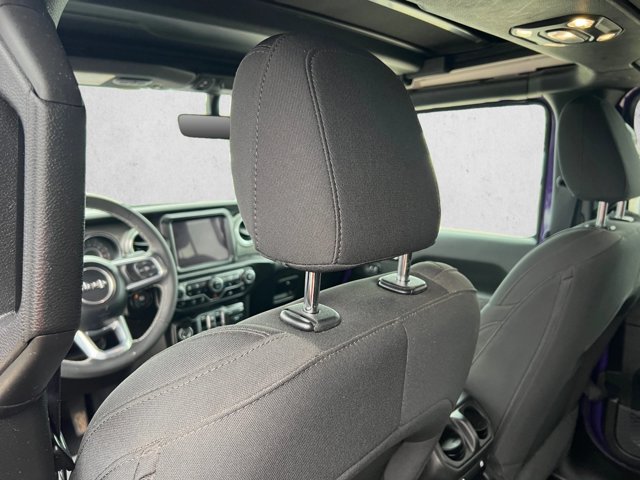 Used 2023 Jeep Wrangler Unlimited Sahara w/ Cold Weather Group AWD/4WD image 18
