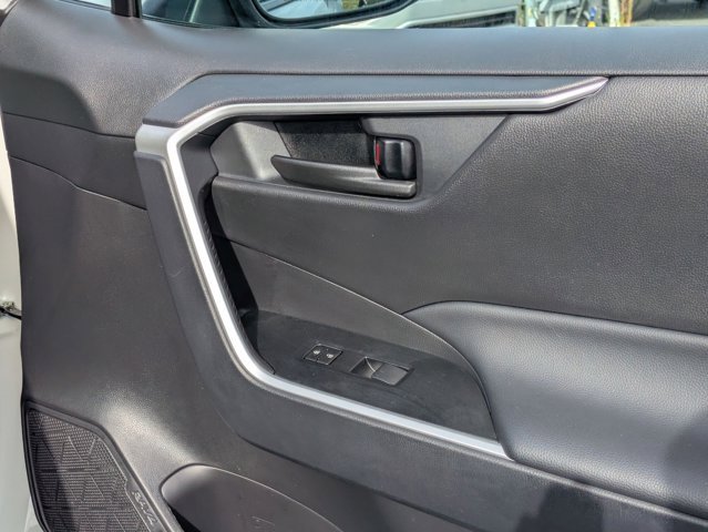Used 2025 Toyota RAV4 LE image 28