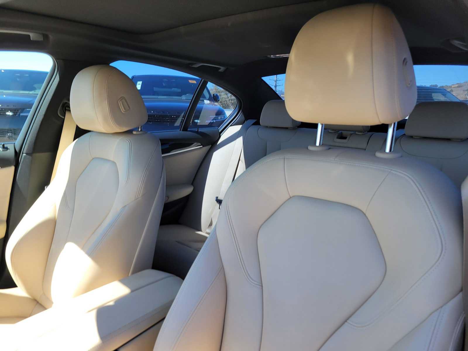 Used 2018 BMW 530i RWD image 28