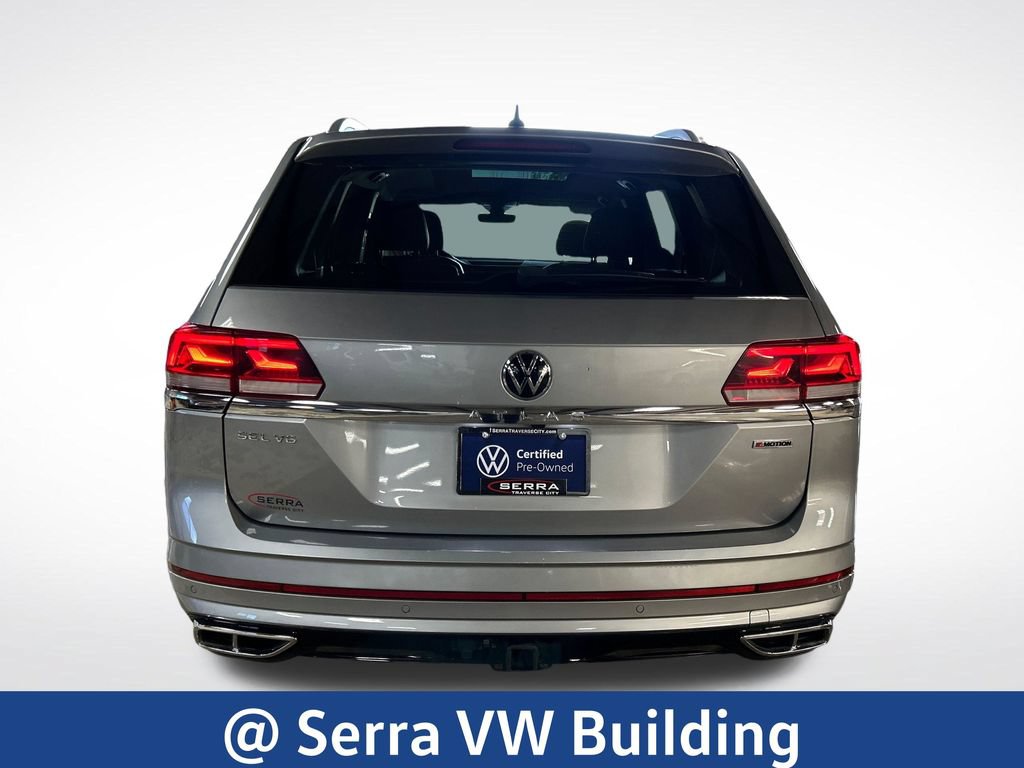Certified 2022 Volkswagen Atlas SEL R-Line AWD/4WD image 4