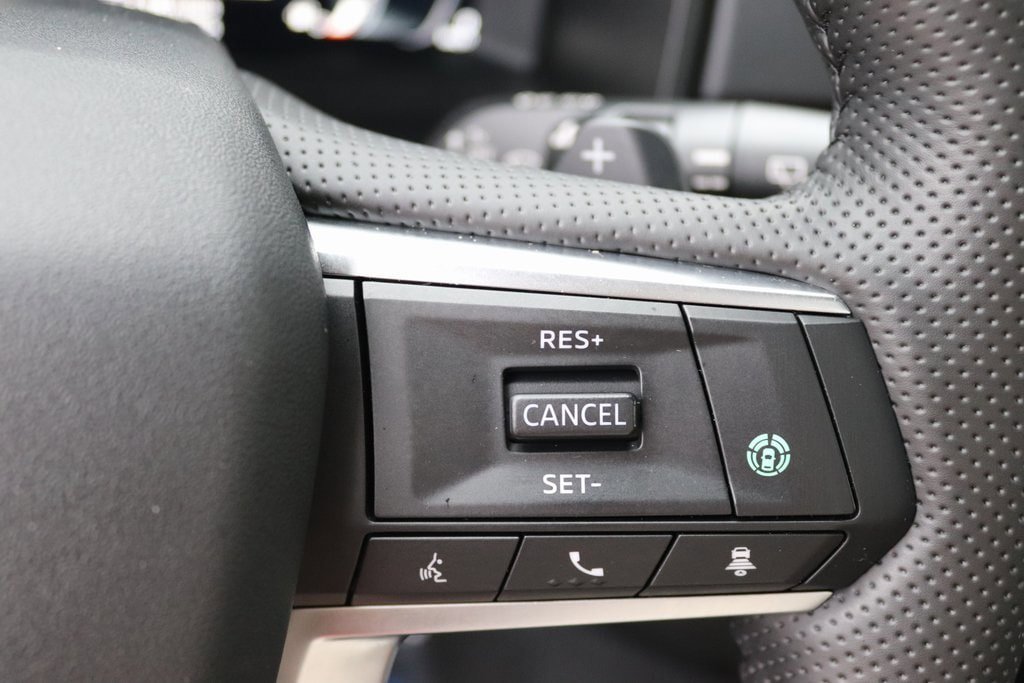 Used 2025 Mitsubishi Outlander SEL AWD/4WD image 11