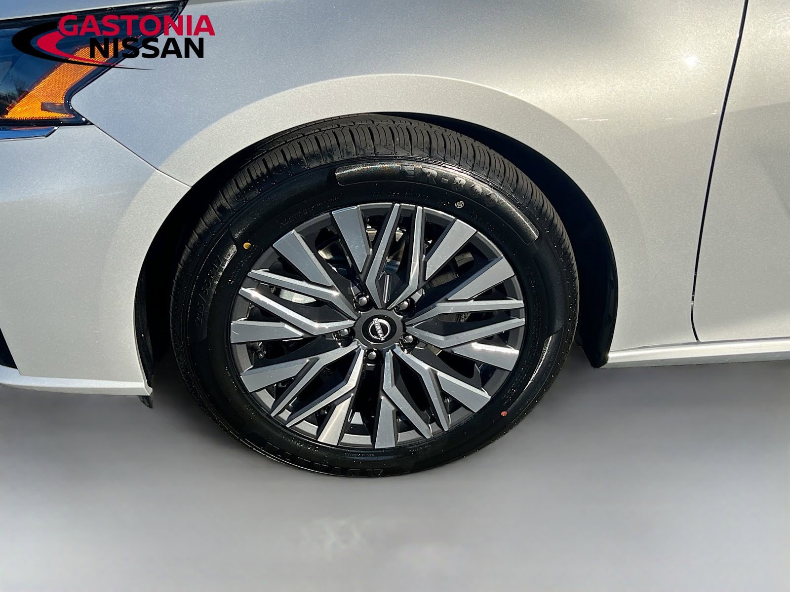 Used 2024 Nissan Altima 2.5 SV image 38